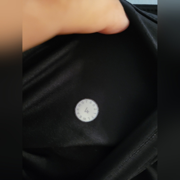 Lululemon Fast & Free Crop II *Nulux 19" SoulCycle Washington DC Black Size 4 - Picture 8 of 14